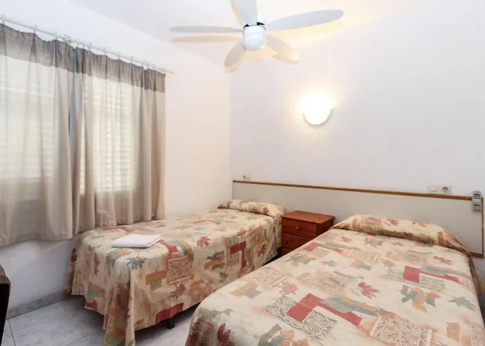 Bond Apartman Lloret de Mar
