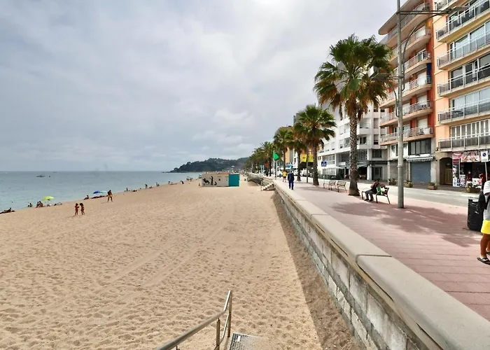 Bond Lloret de Mar